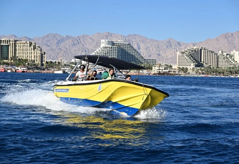 סירת מהירה טורנדו